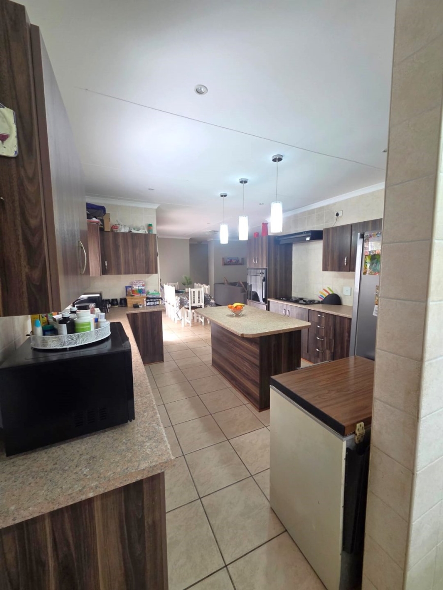 3 Bedroom Property for Sale in Flimieda North West